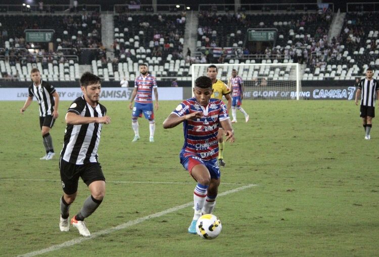 Fortaleza sai na frente, leva a virada do Botafogo e segue sem vencer no Brasileirão