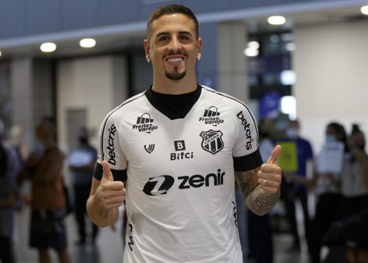 Atacante do Ceará, Matheus Peixoto inicia período de transição e estreia pode estar próxima