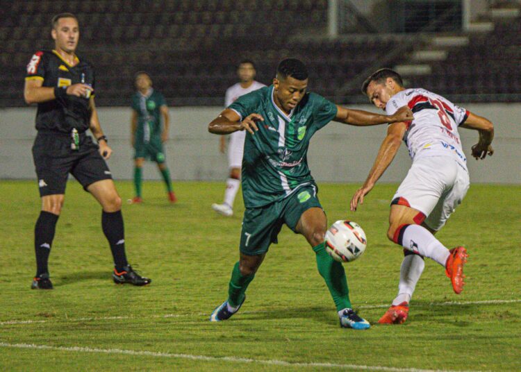 Fora de casa, Floresta encara o Remo buscando retomar o caminho das vitórias na Série C