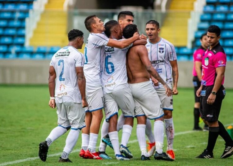 De virada, Grêmio vence o Cariri e assume a liderança da Série B do Campeonato Cearense