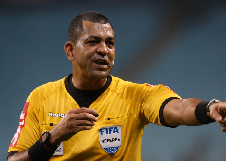 CBF ignora pedido do Ceará e mantém árbitro do Clássico-Rei