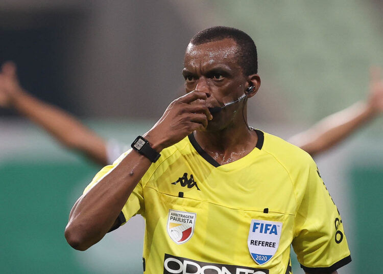 Arbitragem para jogos de Ceará e Fortaleza pelo Brasileirão é definida; confira escala completa