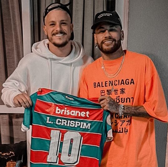 Neymar sai em defesa de Lucas Crispim após afastamento do Fortaleza: “Ser atleta não tá fácil“ 