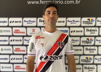 Ferroviário oficializa contratação do lateral-direito Marcos Martins, ex-Ceará