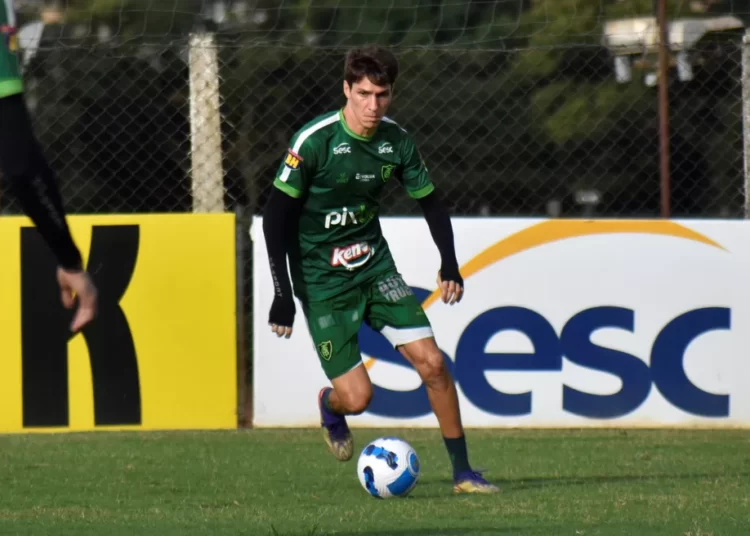 Vagner Mancini tem um desfalque e uma dúvida para escalar o América/MG contra o Fortaleza