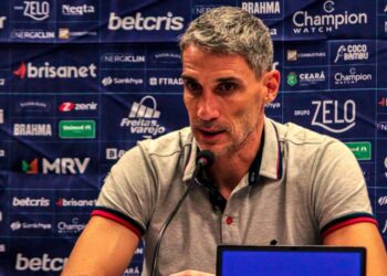 Vojvoda admite situação incômoda, mas reforça: “Vamos sair dessa posição com trabalho” 