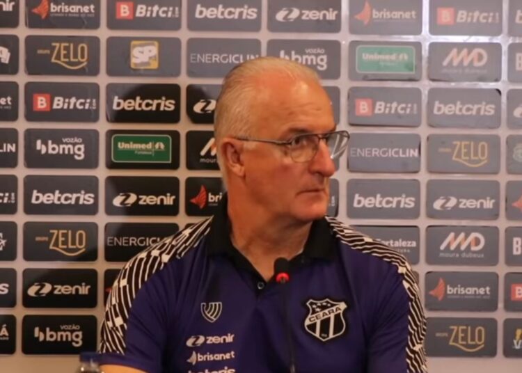 Dorival lamenta empate sofrido e dispara contra o gramado da Arena Castelão: “Nos tira a possibilidade de um espetáculo melhor”