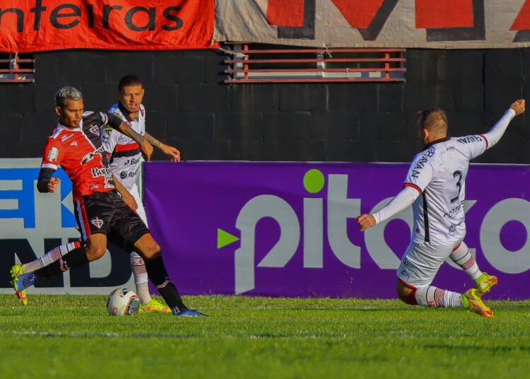 Em estreia de Sidney Moraes, Ferroviário sofre derrota para o Brasil de Pelotas pela Série C