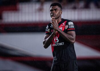 Atlético/GO possui desfalques no setor defensivo para enfrentar o Ceará; confira provável escalação