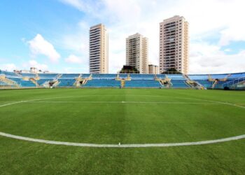 Prefeitura de Fortaleza anuncia liberação de capacidade total no Estádio Presidente Vargas