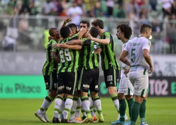 Indefinições no setor ofensivo e defensivo: saiba como chega o América/MG para o duelo diante do Ceará