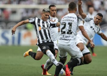 Ceará x Atlético/MG: onde assistir, prováveis escalações, horário e arbitragem
