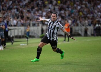 Ceará 3 x 1 Corinthians | “No jogo dos golaços, o Ceará contou com a inspiração de Vina”