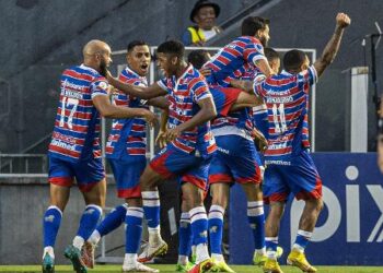 Santos 0 x 2 Fortaleza | “Da lanterna para a Liberta”