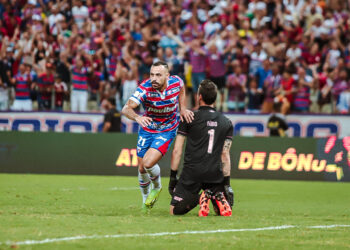 Fortaleza 4 x 2 Fluminense | “O Fluminense escapou de tomar uma goleada”